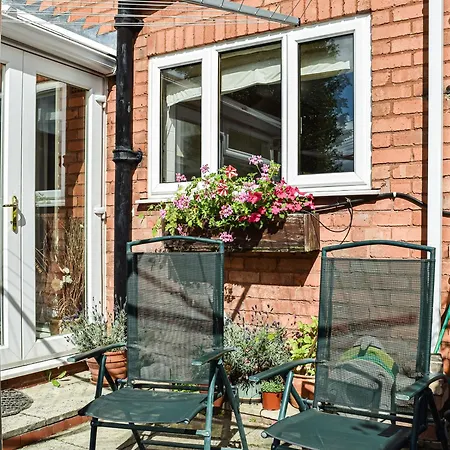 Serenity Comfort Sutton Coldfield Exterior photo